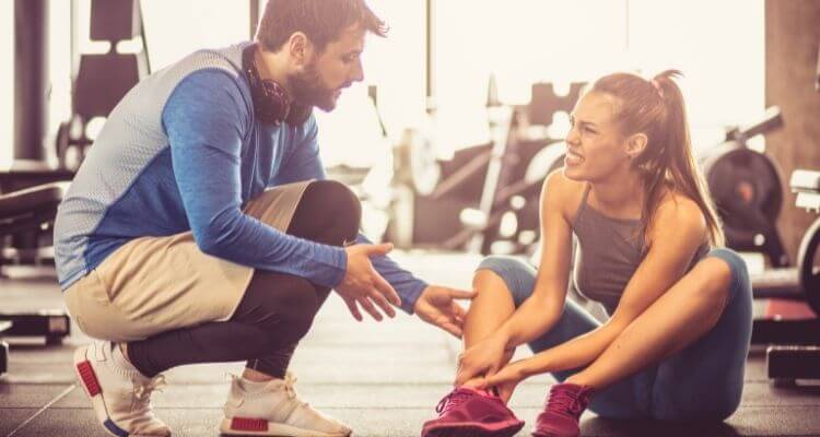 איך לטפל בפציעות ספורט